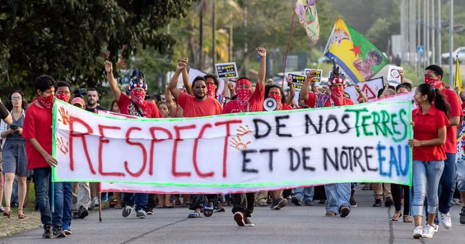 Participants au débat public organisé par la CNDP en Guyane sur le projet Montagne d'Or.