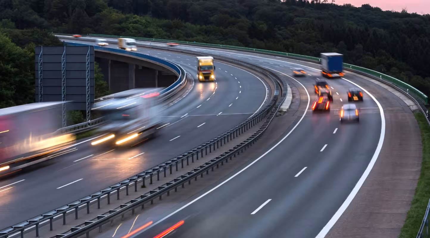 trafic autoroute SUV voiture